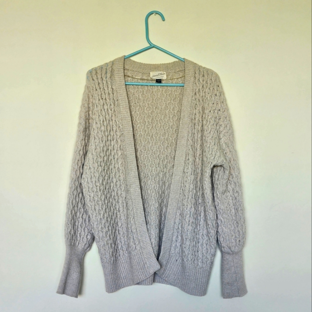 Thrifted Women's Beige Cable-Knit Cardigan by Universal Thread